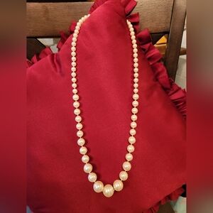 Elegant Cream Faux Pearl Graduated Sizes Necklace 29"